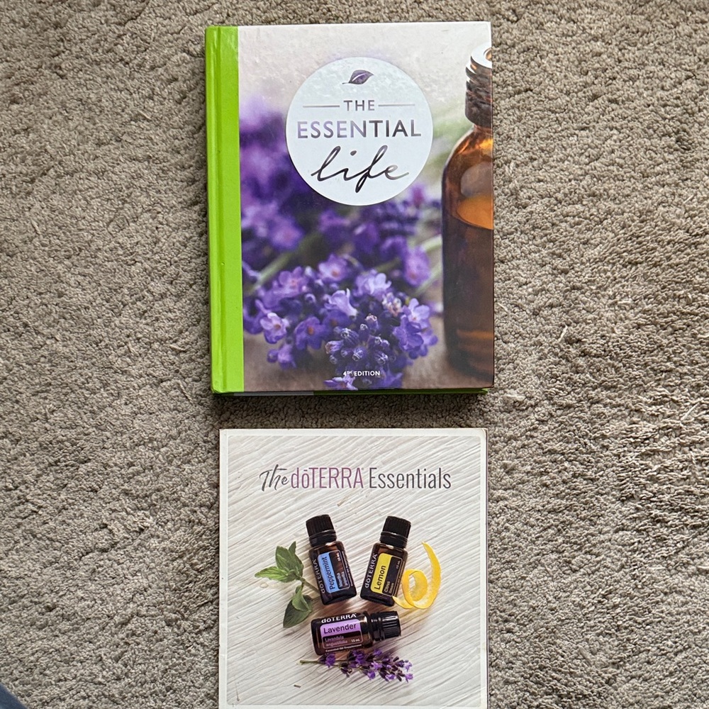 🥳 7/10!! The Essential Life Book (Set)